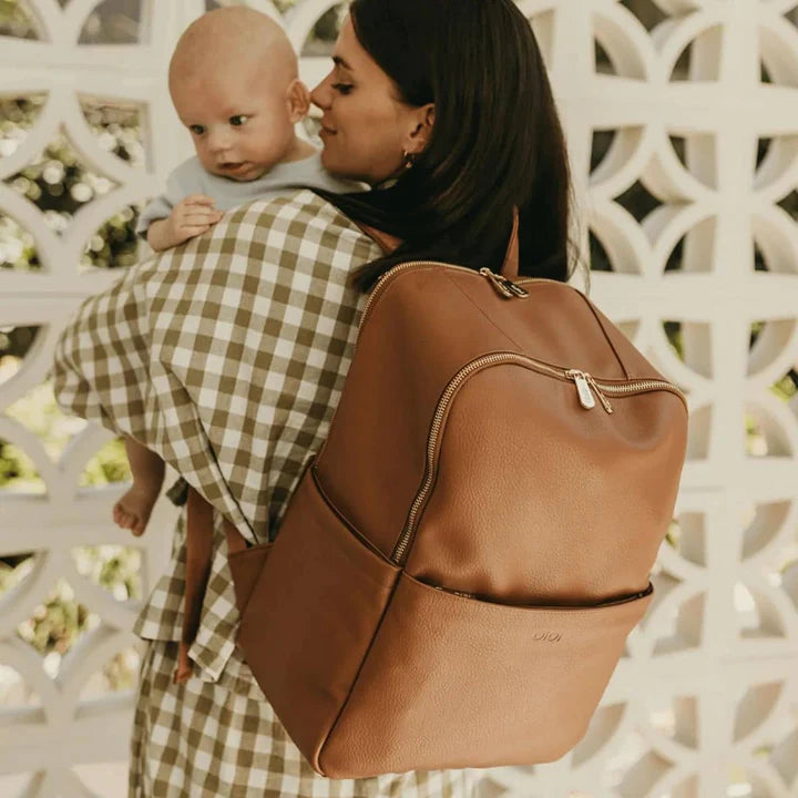 OiOi Multitasker Nappy Backpack - Chestnut