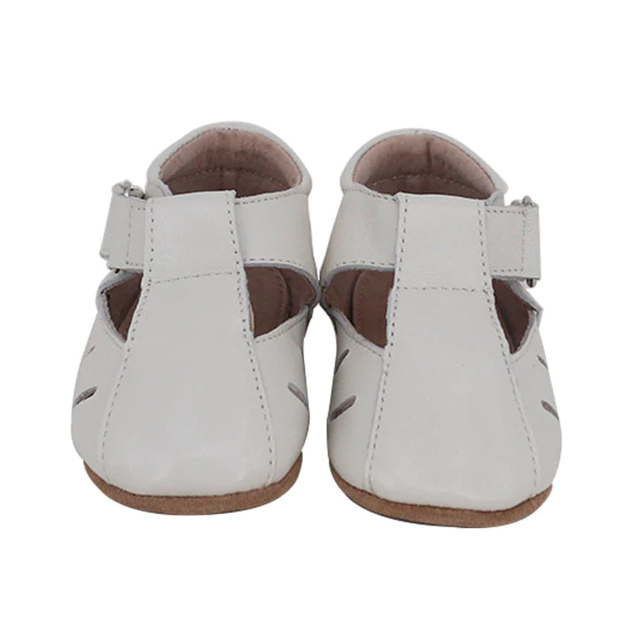 Skeanie Shoes Dakota Pre Walker Shoes Ivory