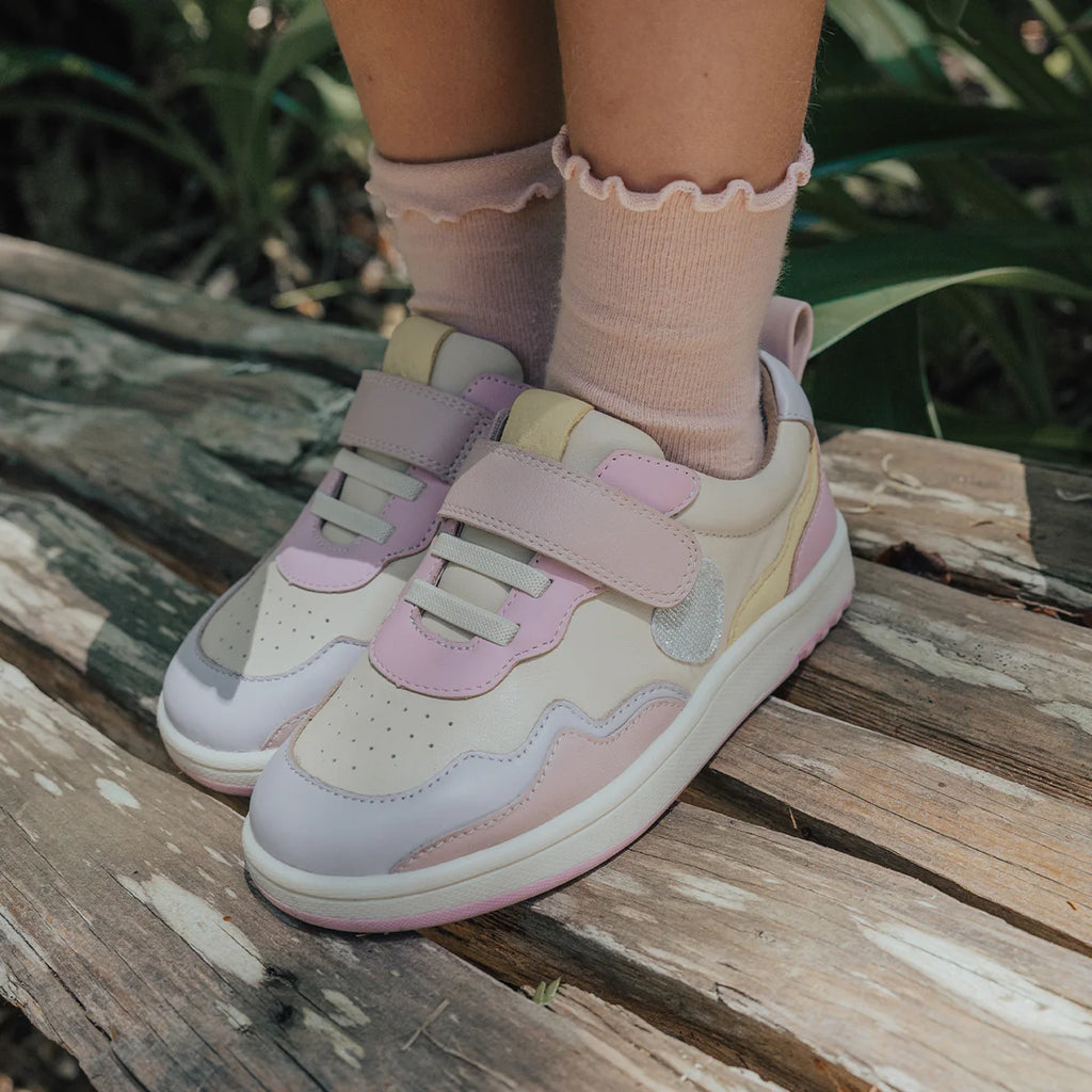 Pretty Brave ICON TRAINER - Sparkle Hearts