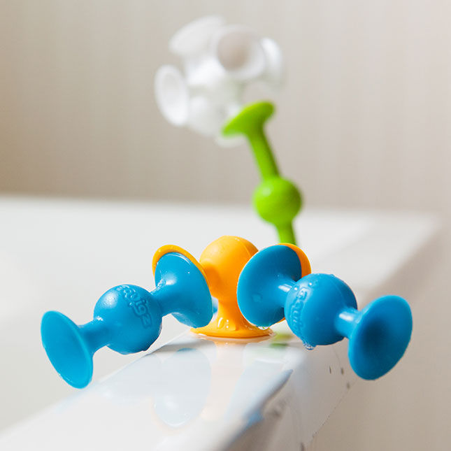 Fat Brain Squigz Starter Set