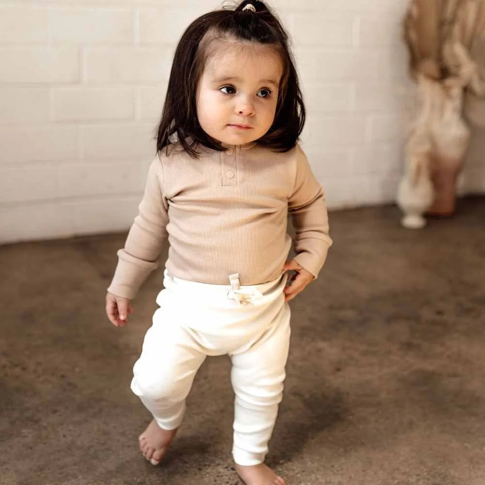 Snuggle Hunny Pebble Long Sleeve Organic Bodysuit