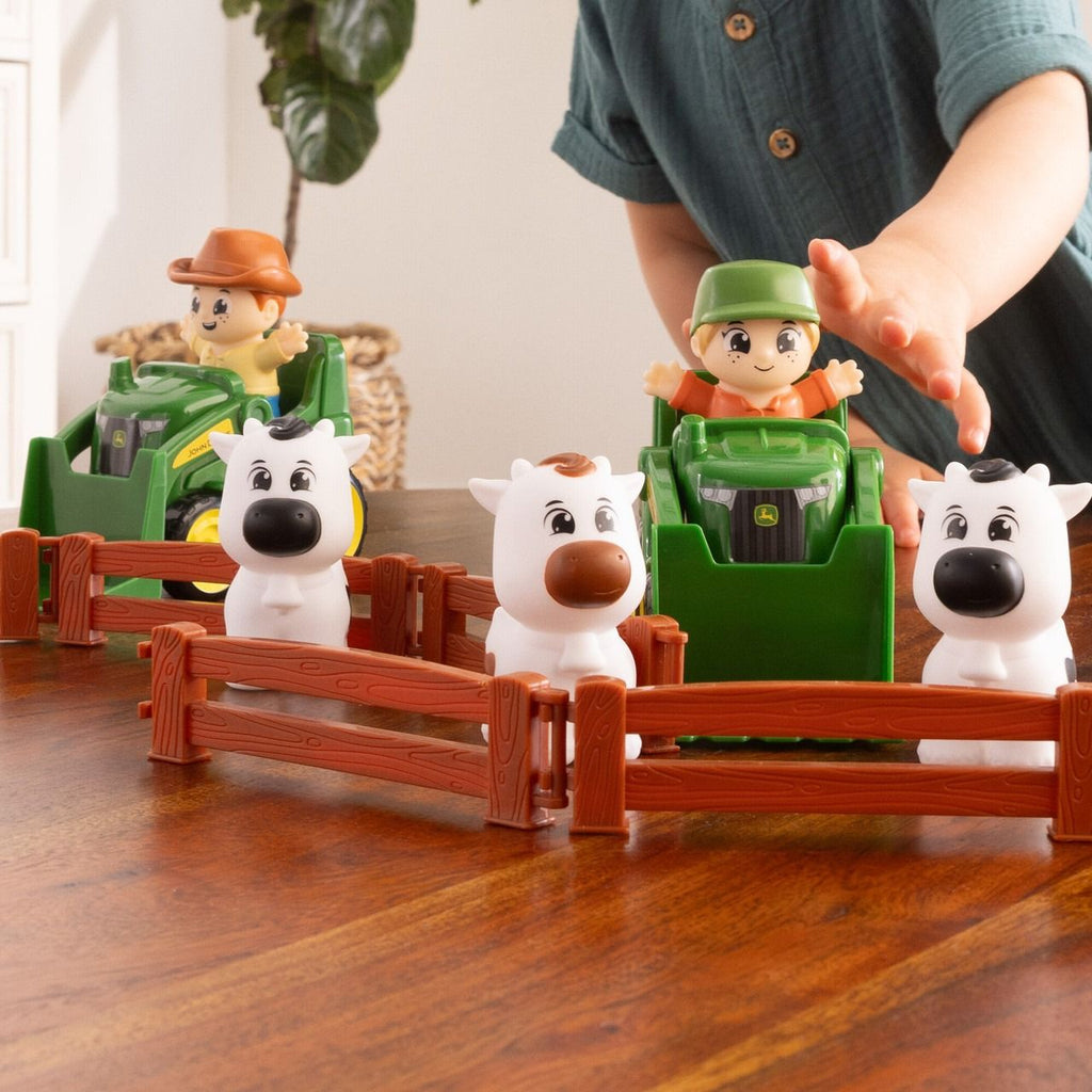 John Deere Toys The Cows Are Out 14pc Farm Playset