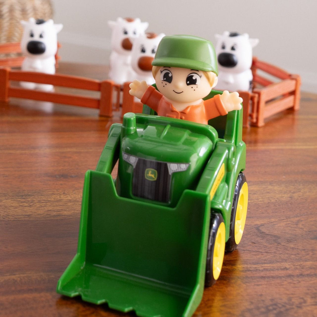 John Deere Toys The Cows Are Out 14pc Farm Playset