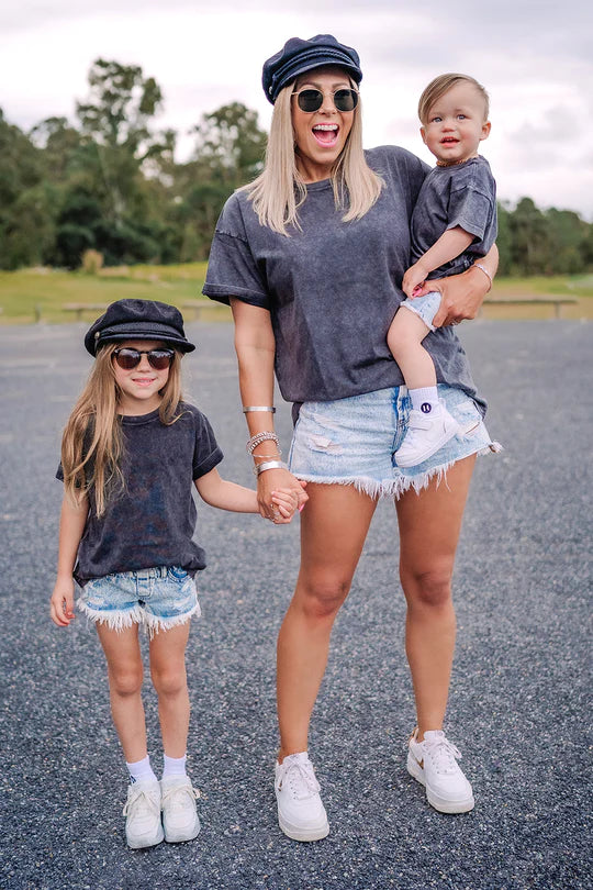 Beau Hudson Vintage Signature Tee Adults